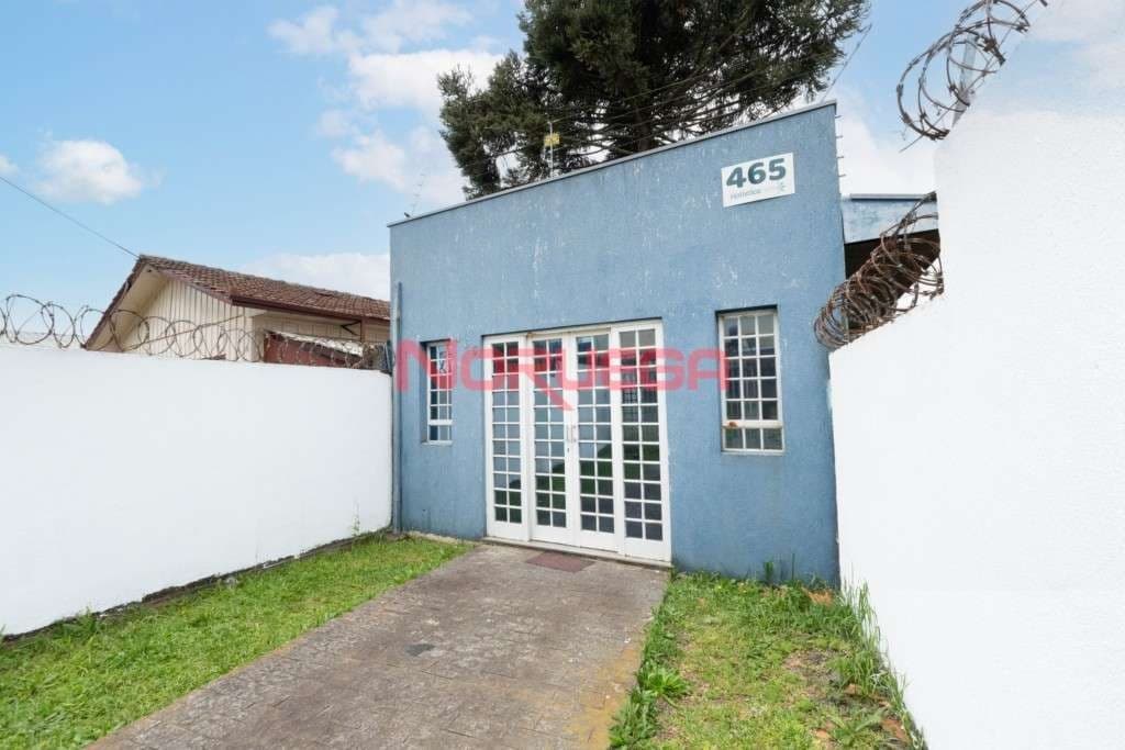 Loja comercial para locação no bairro Parolin em Curitiba-PR: 1 sala, 1 banheiro, 50,00 m² de área.